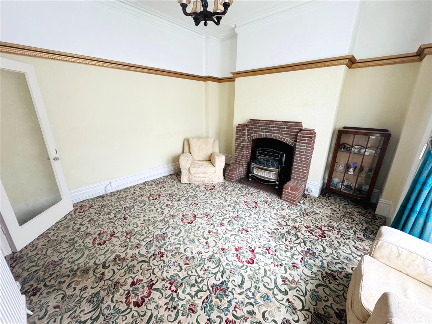 College Square, Llanelli, SA15 1DT